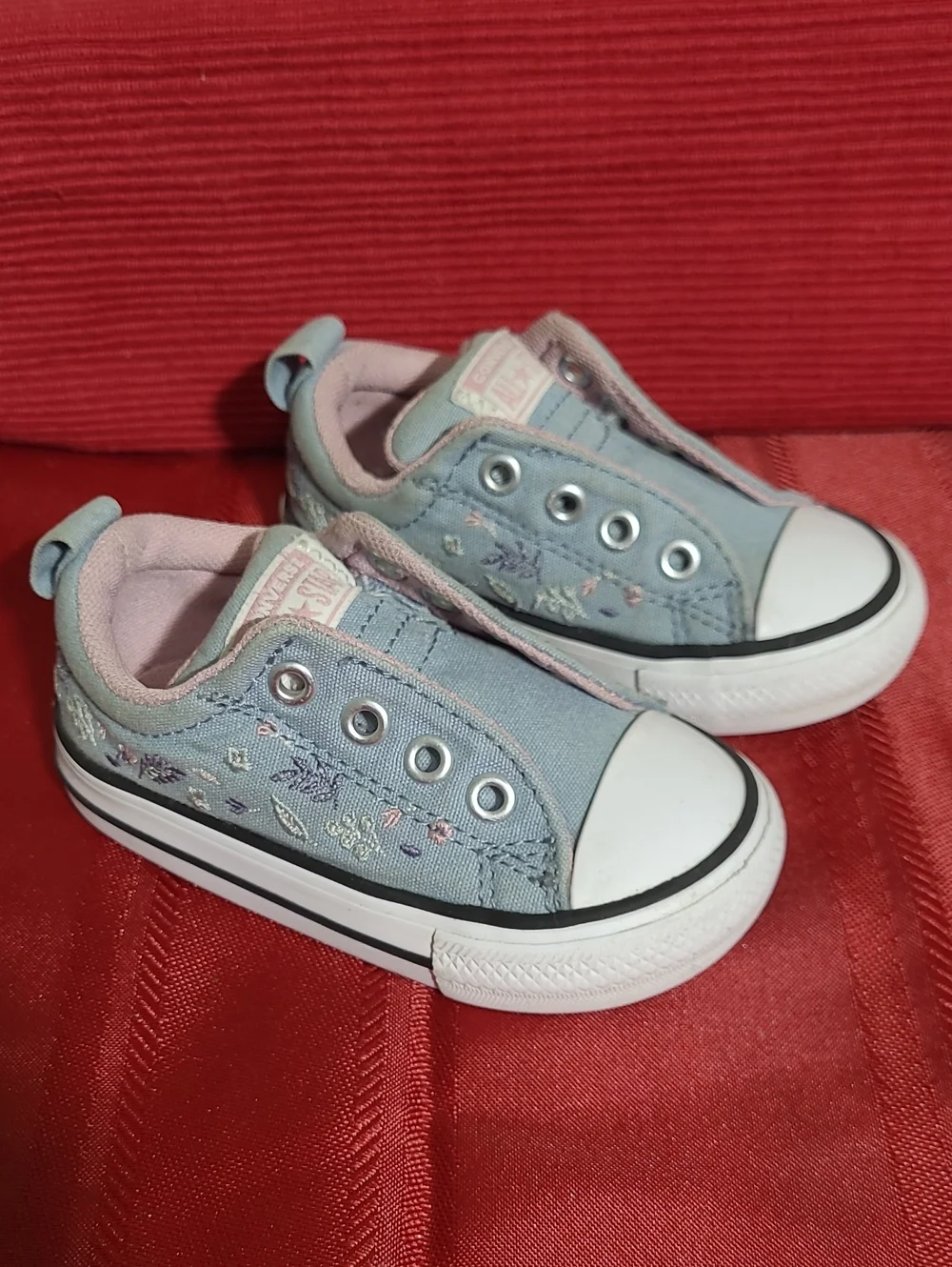 Girls Infant Converse All Stars Light Blue Floral Slip-On Canvas Sneakers